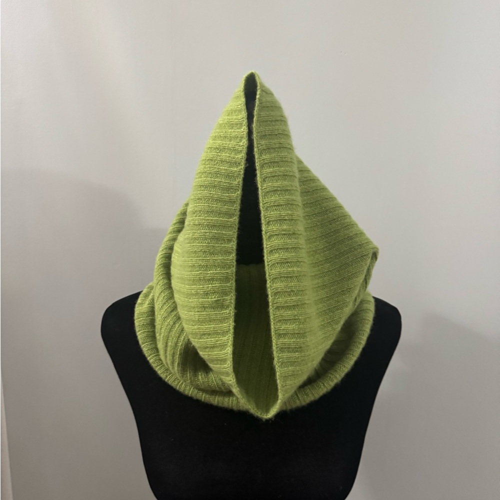 NWOT Portolano Cashmere Snood